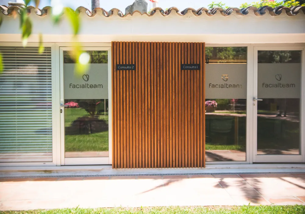 Picture of Facialteam premises in Marbella. These are the consultation rooms of our FFS clinic where we offer free orientation talks with our FFS surgeons.