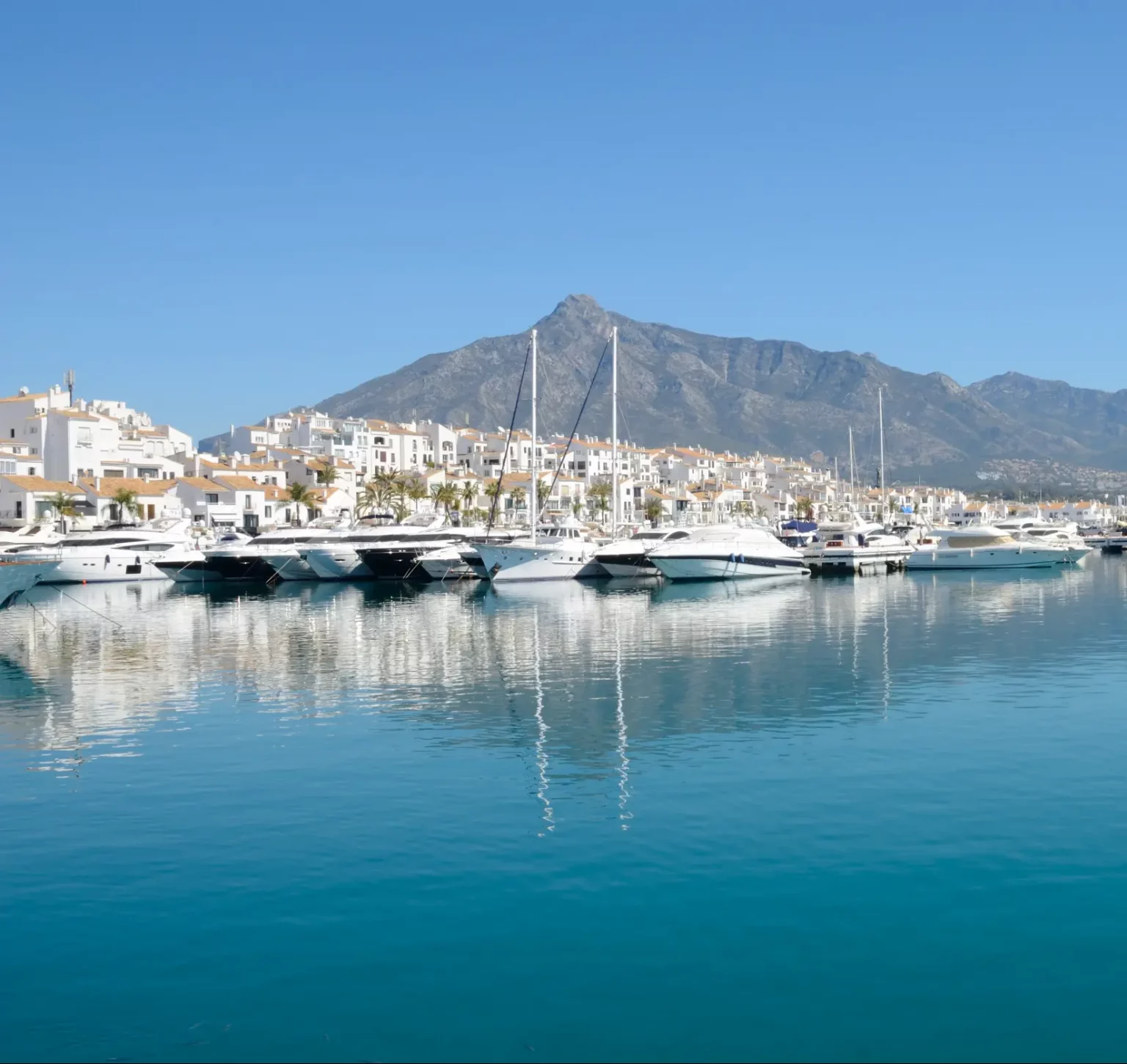 Beautiful image of Puerto Banús with Pico de la Concha behind.