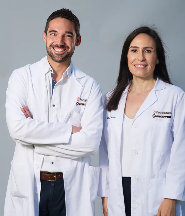 Dr. Fermín Capitán and Anabel Sanchez form part of Facialteam's FFS Research and Development department, performing scientific research to improve transgender health care.